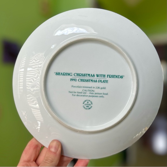 Vintage Wildlife Critter 1992 Christmas Wall Hanging Plate Festive Holiday Art - Picture 4 of 6